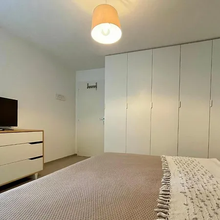 Pully Lakeside Street And Direct Bus To Train Station * Lausanne