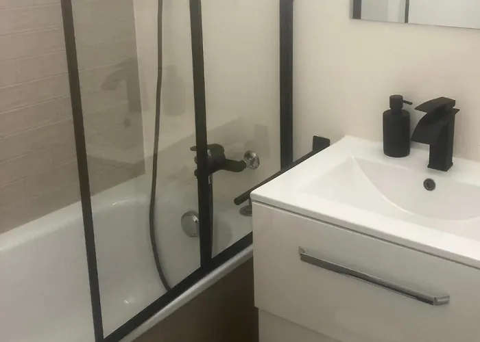 Pully Lakeside Street And Direct Bus To Train Station Lägenhet Lausanne